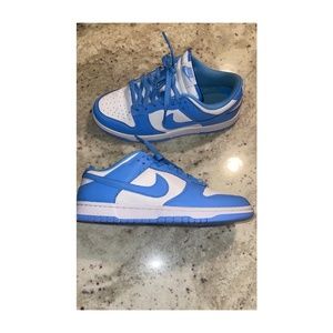 Nike Dunk Low ‘University Blue’